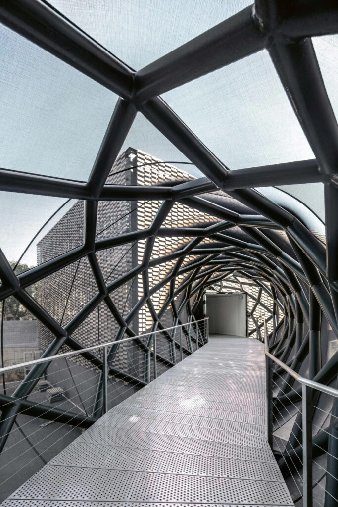 Sant pau hospital research institute / pich aguilera arquitectes + 2bmfg arquitectos