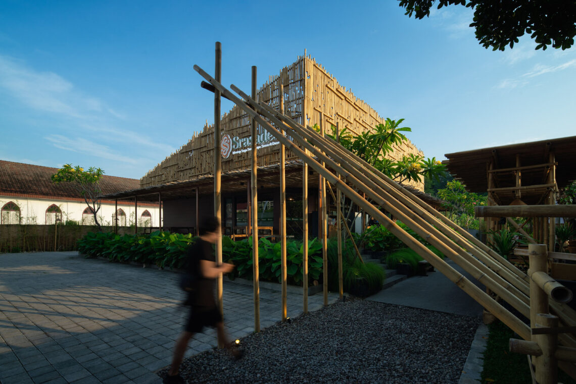 Srasadesa Restaurant / Localic Studio 10 Srasadesa restaurant / localic studio