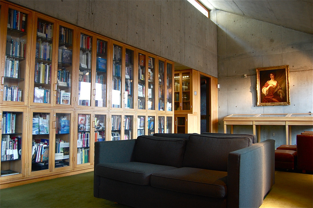 Phillips Exeter Academy Library / Louis Kahn | Classics On Architecture Lab 27 Phillips exeter academy library / louis kahn | classics on architecture lab