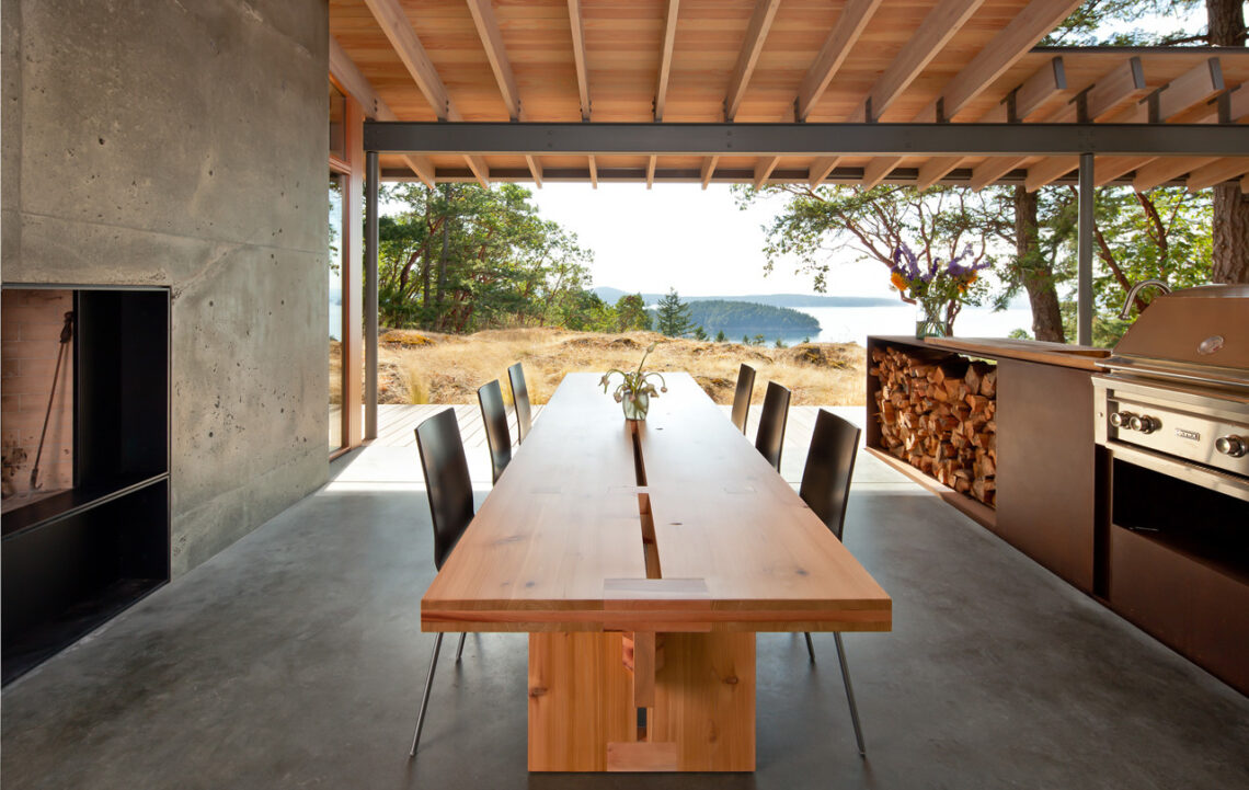 Suncrest residence / heliotrope architects