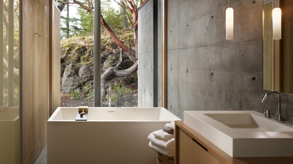 Suncrest residence / heliotrope architects