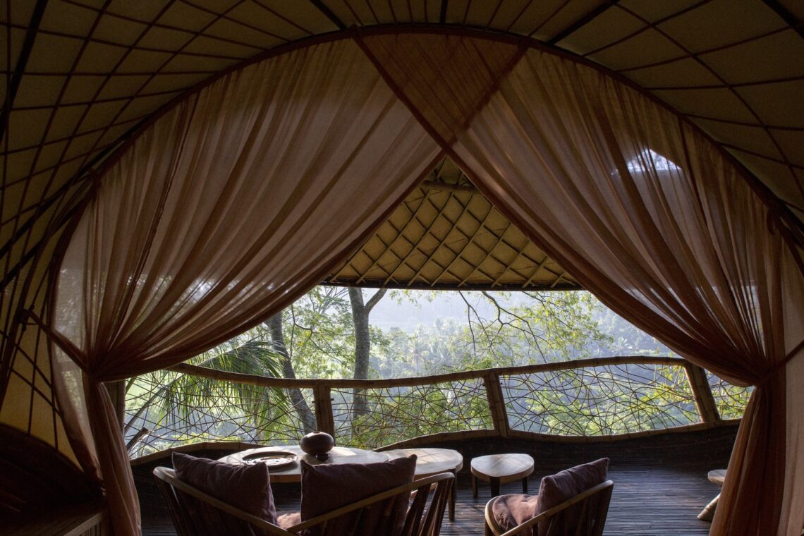 Tree house at bambu indah / ibuku