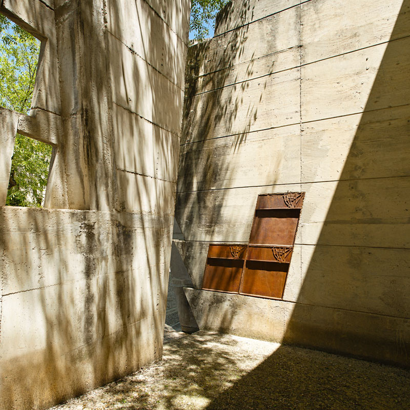 Igualada cemetery / enric miralles + estudio carme pinos | classics on architecture lab