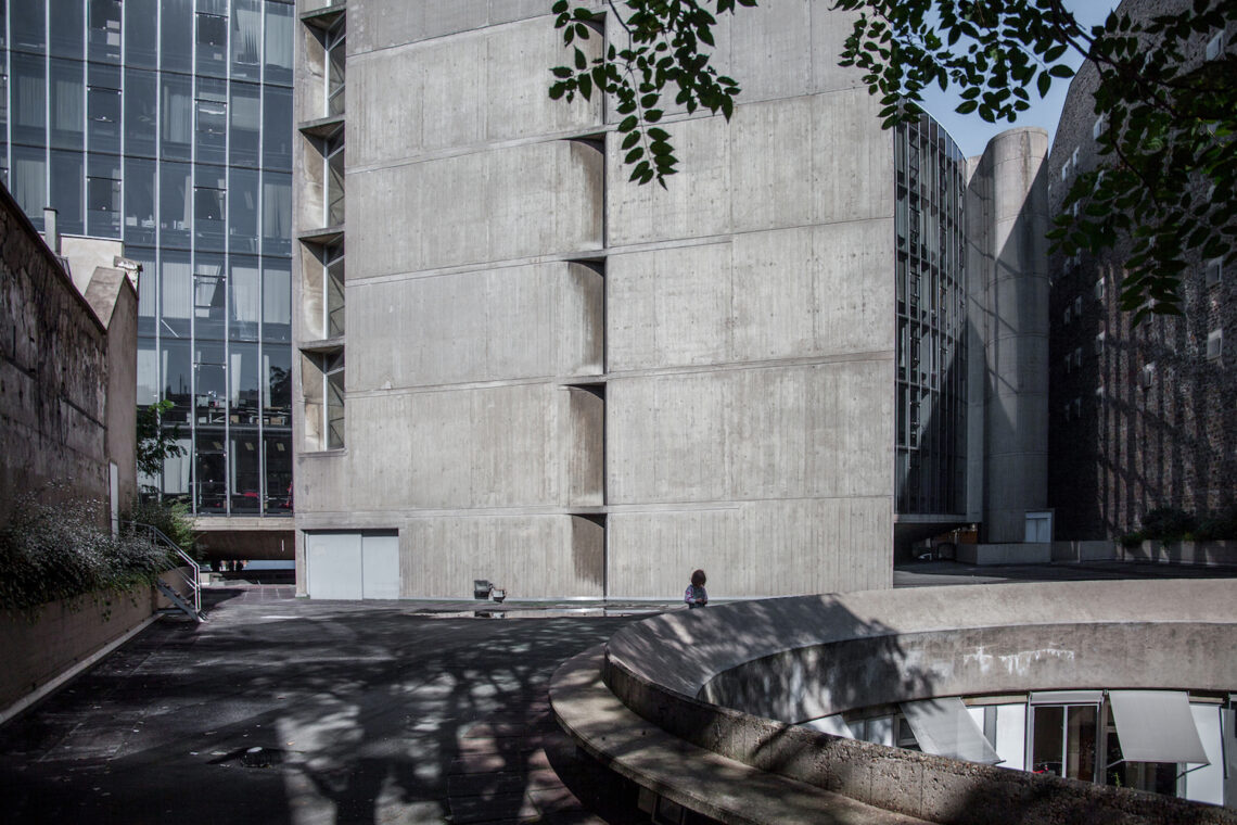 French communist party headquarters / oscar niemeyer | classics on architecture lab