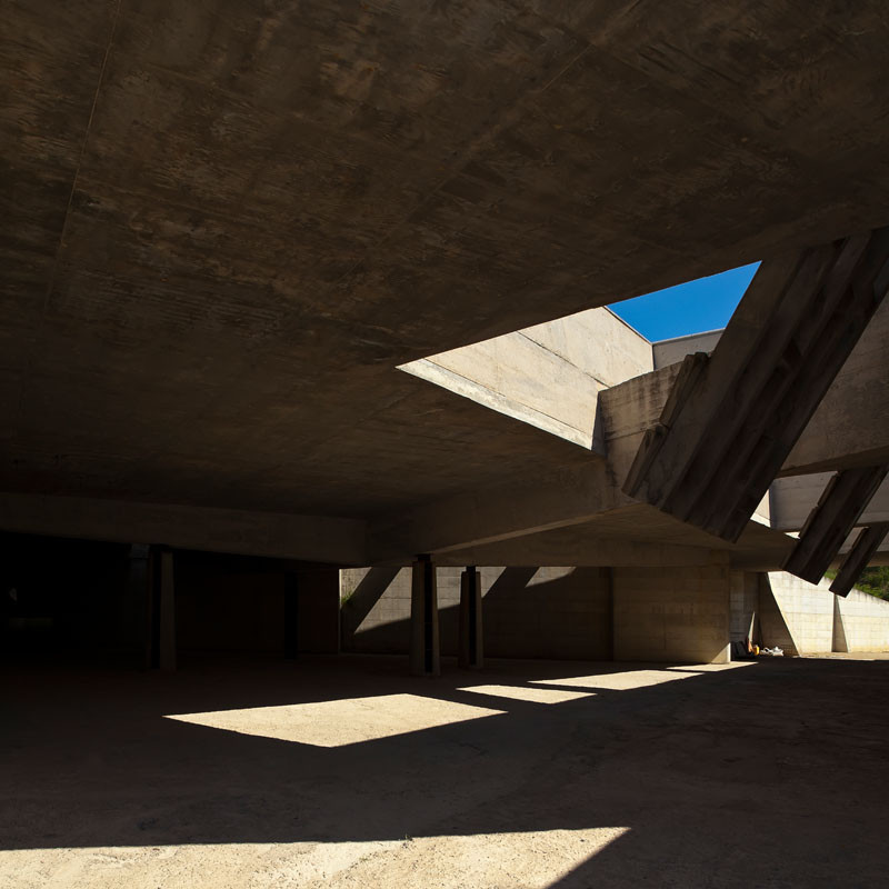 Igualada cemetery / enric miralles + estudio carme pinos | classics on architecture lab