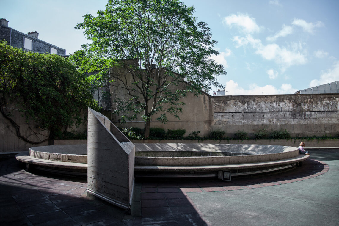 French communist party headquarters / oscar niemeyer | classics on architecture lab