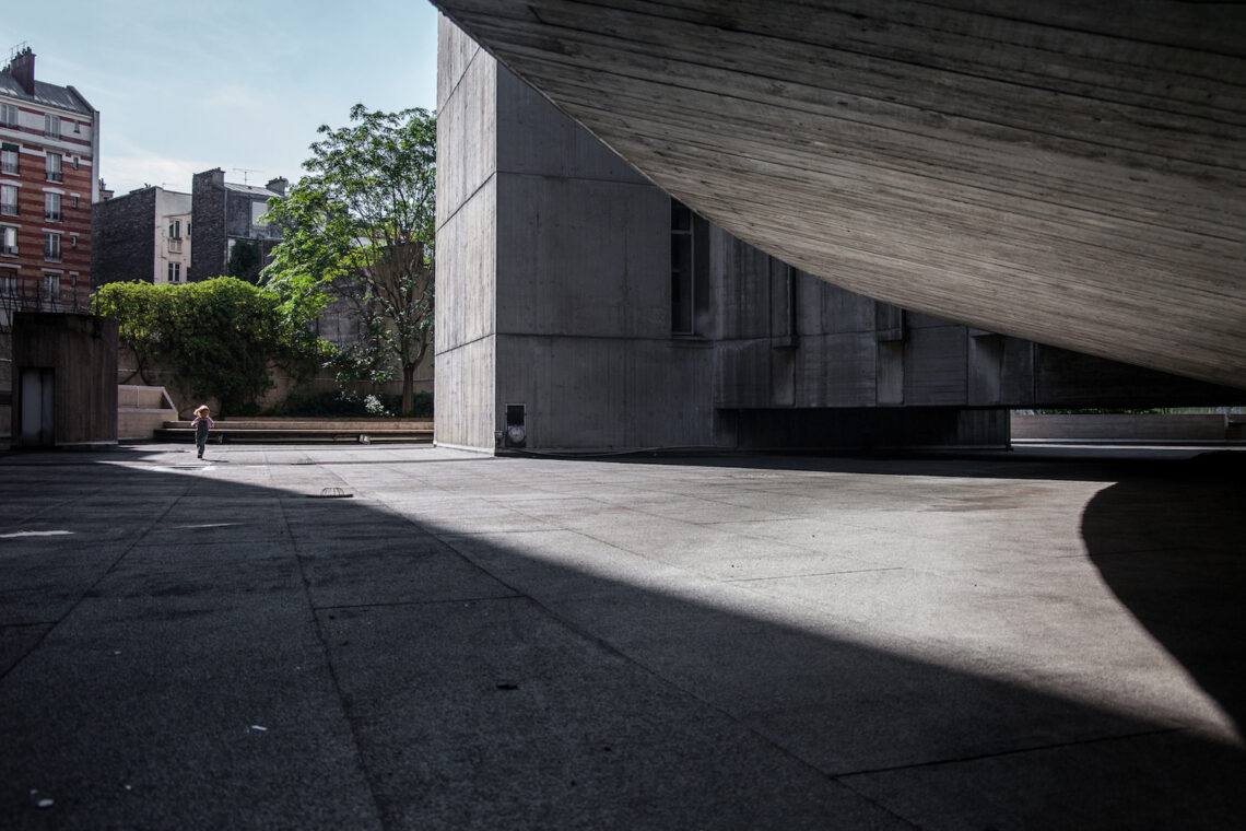 French communist party headquarters / oscar niemeyer | classics on architecture lab