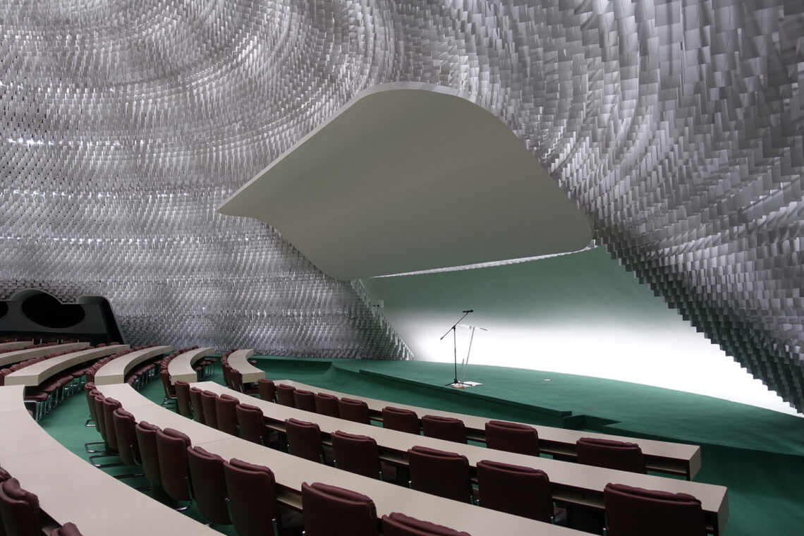 French communist party headquarters / oscar niemeyer | classics on architecture lab