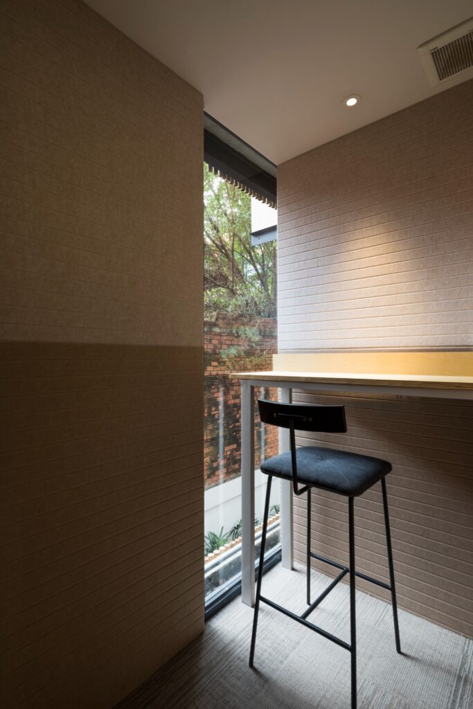 Bioclimatic flexi-office / t3 architects