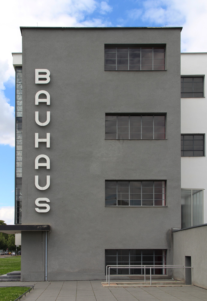 Dessau bauhaus / walter gropius | classics on architecture lab