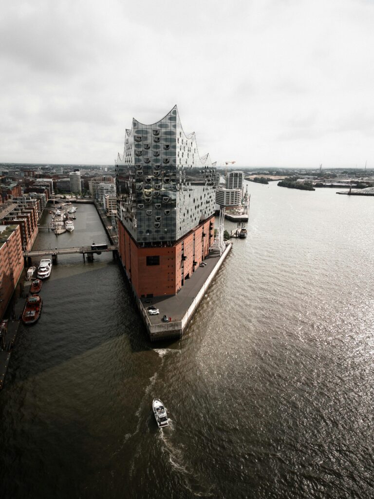 International Architecture Awards: Prize, Importance, Winners, Jury And History 213 International architecture awards: prize, importance, winners, jury and history