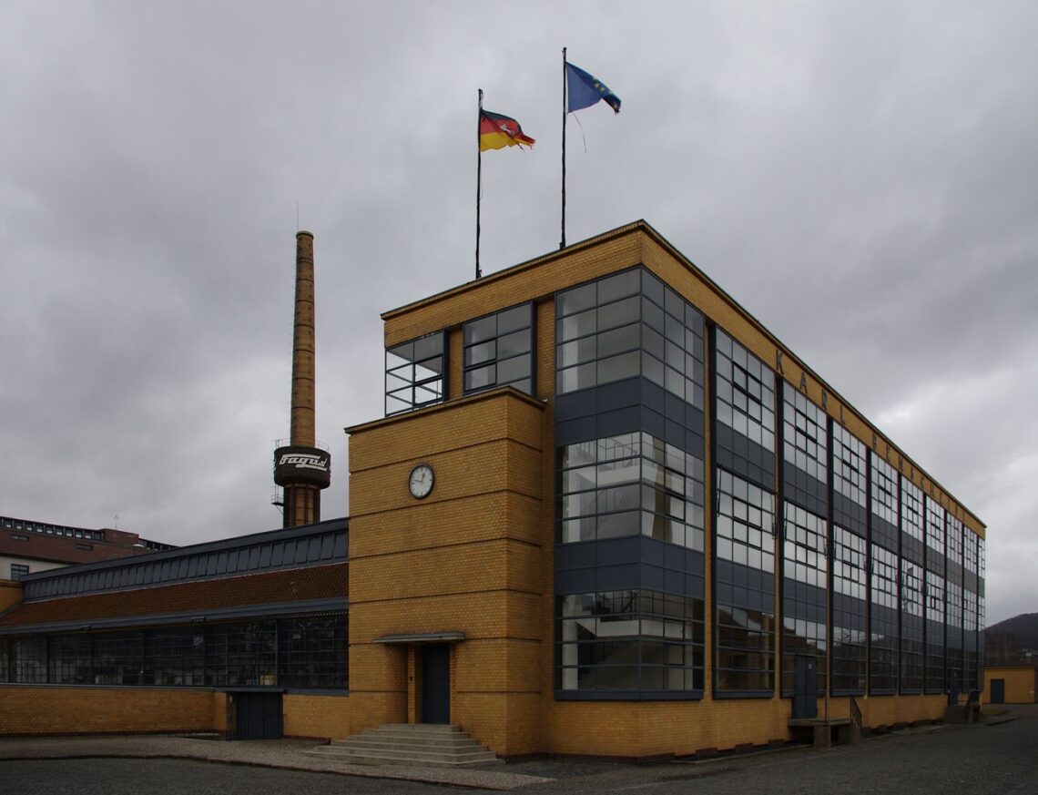 Fagus Factory / Walter Gropius + Adolf Meyer | Classics On Architecture Lab 26 Fagus factory / walter gropius + adolf meyer | classics on architecture lab