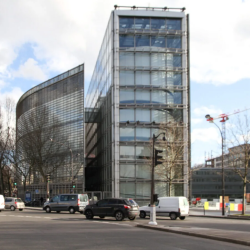 Institut du monde arabe / ateliers jean nouvel + pierre soria + gilbert lezenes + architecturestudio | classics on architecture lab