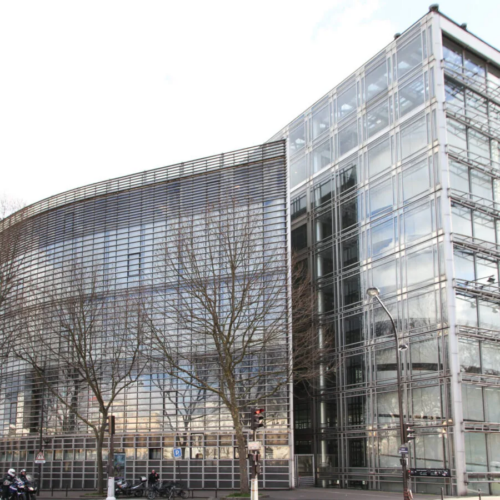 Institut du monde arabe / ateliers jean nouvel + pierre soria + gilbert lezenes + architecturestudio | classics on architecture lab