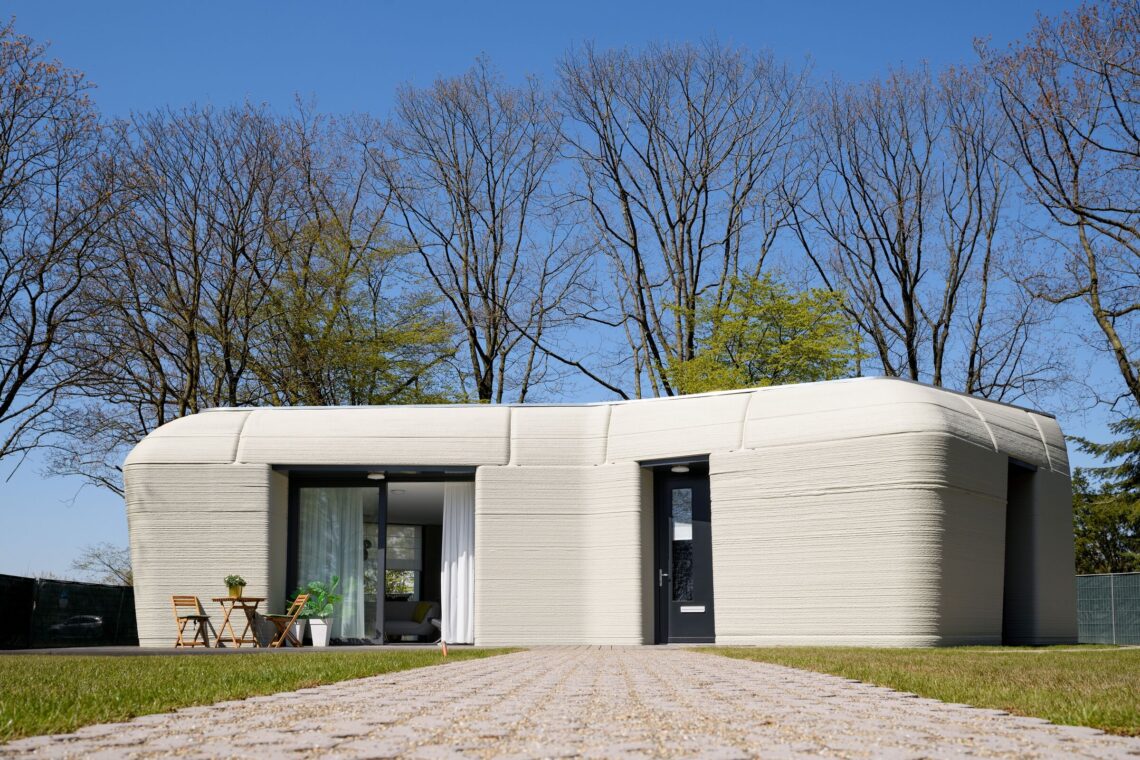 19 3D-Printed Houses Shaping The Future Of Sustainable Living 196 10. Project milestone by houben/van mierlo architects and van wijnen in eindhoven, netherlands eerste bewoonde 3d-betongeprinte woning van project milestone in bosrijk, eindhoven van oa theo salet tu/e