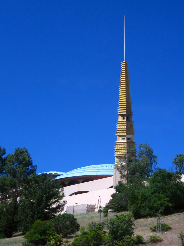 Marin Civic Center / Frank Lloyd Wright | Classics On Architecture Lab 1 Marin civic center / frank lloyd wright | classics on architecture lab