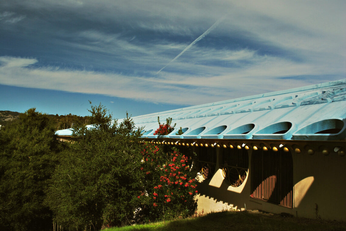 Marin Civic Center / Frank Lloyd Wright | Classics On Architecture Lab 6 Marin civic center / frank lloyd wright | classics on architecture lab