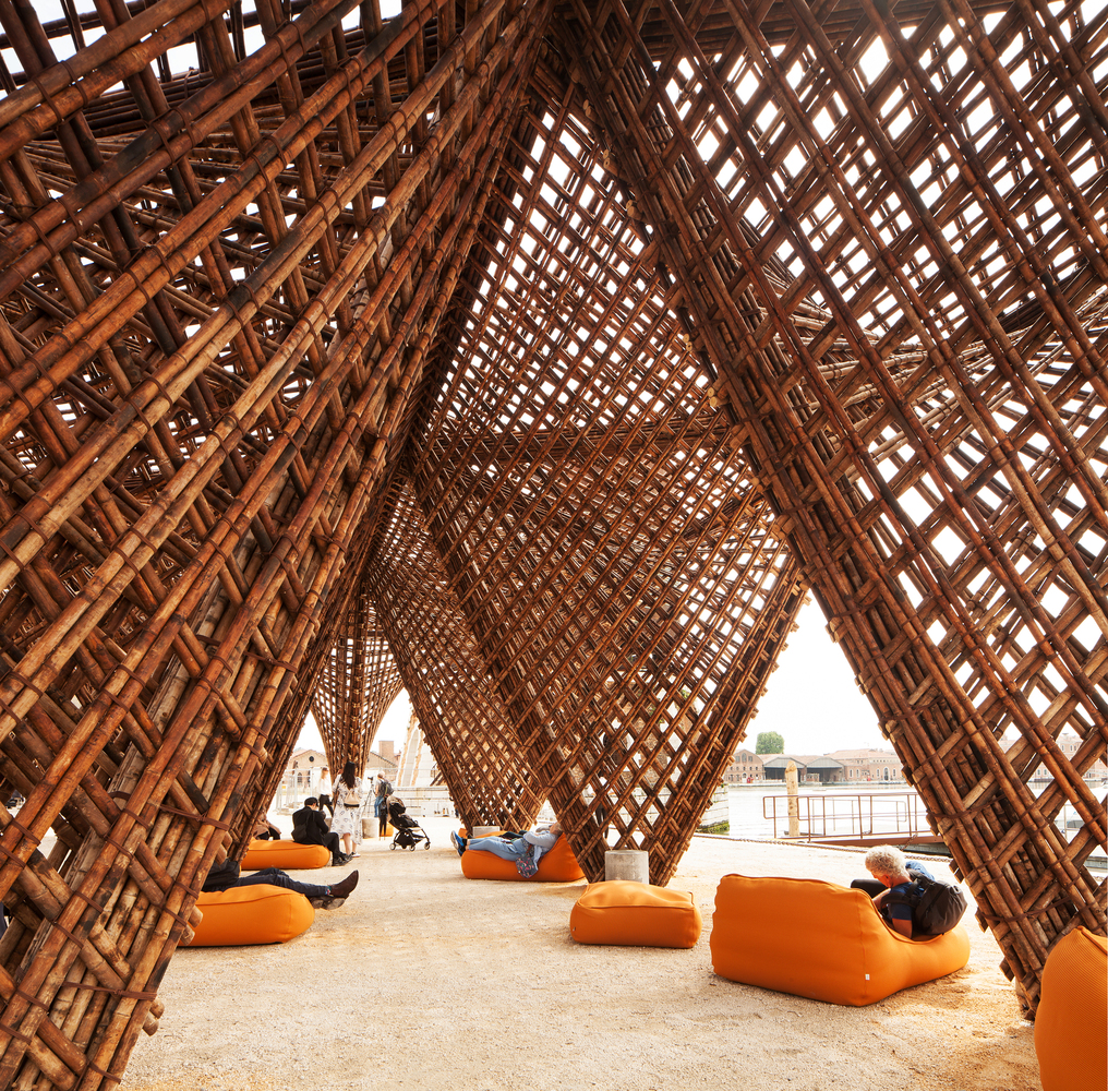 Bamboo stalactite / vtn architects