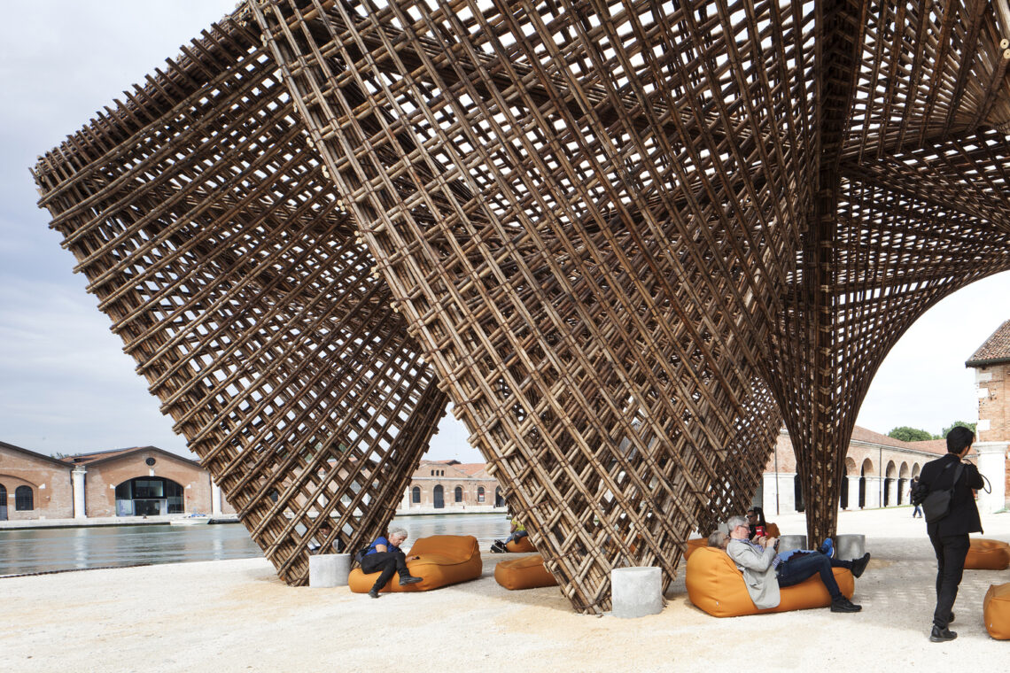 Bamboo stalactite / vtn architects