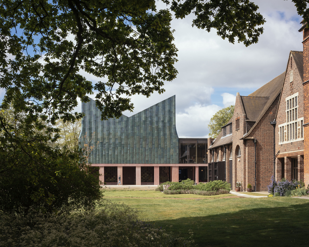 Homerton College By Feilden Fowles. Copyright Jim Stephenson 2022 Homerton college dining hall / feilden fowles