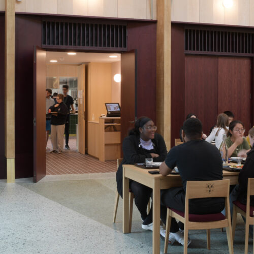 Homerton College Dining Hall / Feilden Fowles 16 Homerton college dining hall / feilden fowles