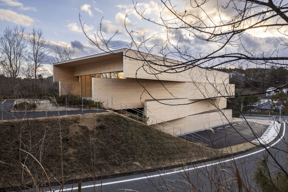 Kibi kogen n square / kengo kuma & associates