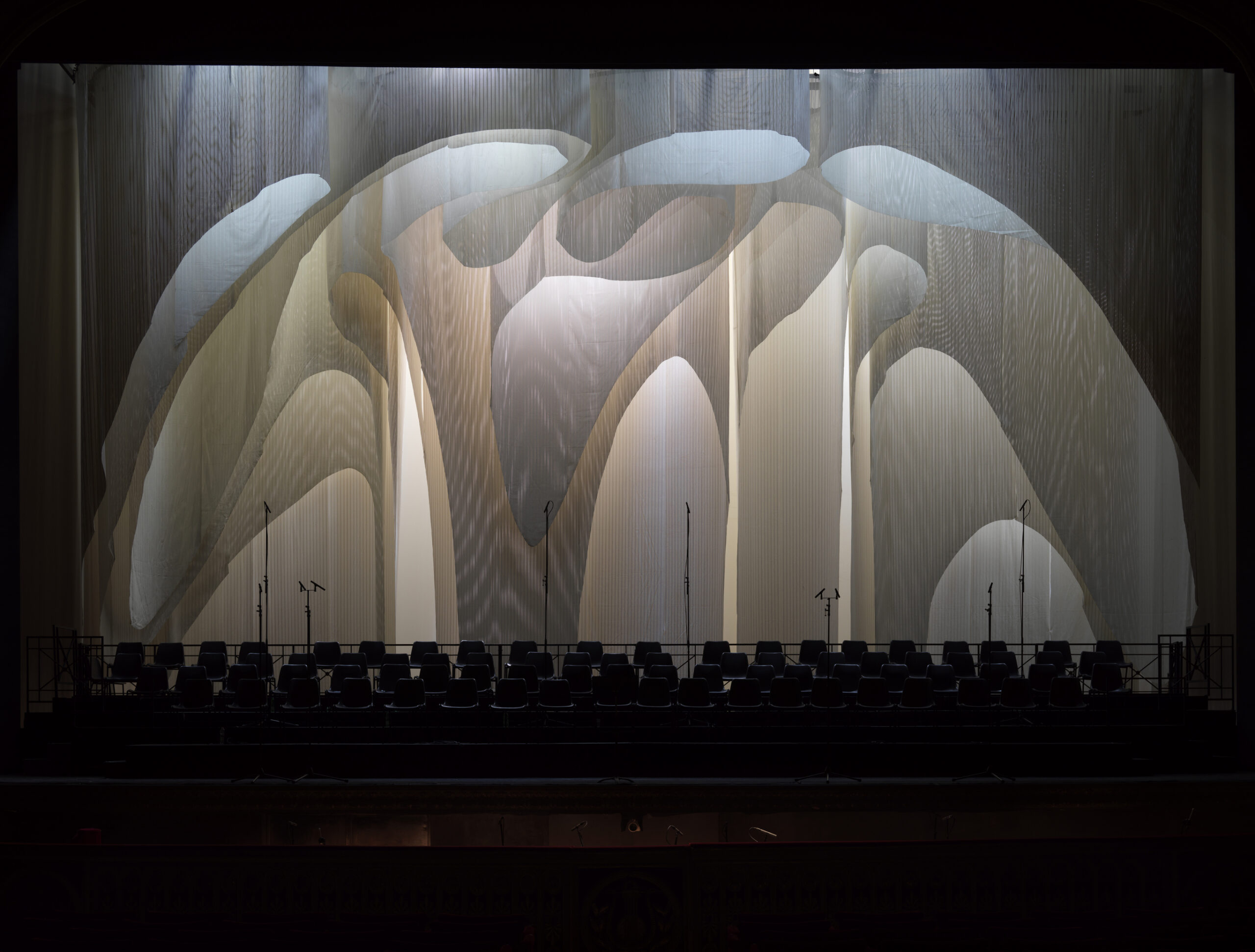 Simon Boccanegra Shiwa shiwa by kengo kuma: a sensory journey for simon boccanegra with alcantara