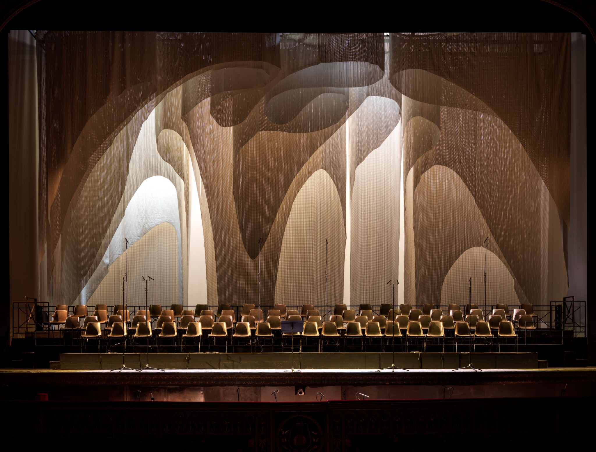 Shiwa Shiwa / Kengo Kuma 22 Shiwa shiwa by kengo kuma: a sensory journey for simon boccanegra with alcantara
