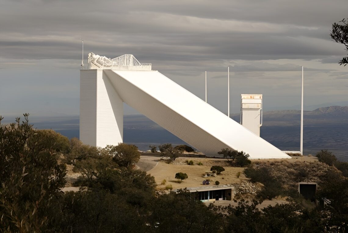 Mcmath-Pierce Solar Telescope, Kitt Peak National Observatory / Som | Classics On Architecture Lab 5 Mcmath-pierce solar telescope, kitt peak national observatory / som | classics on architecture lab