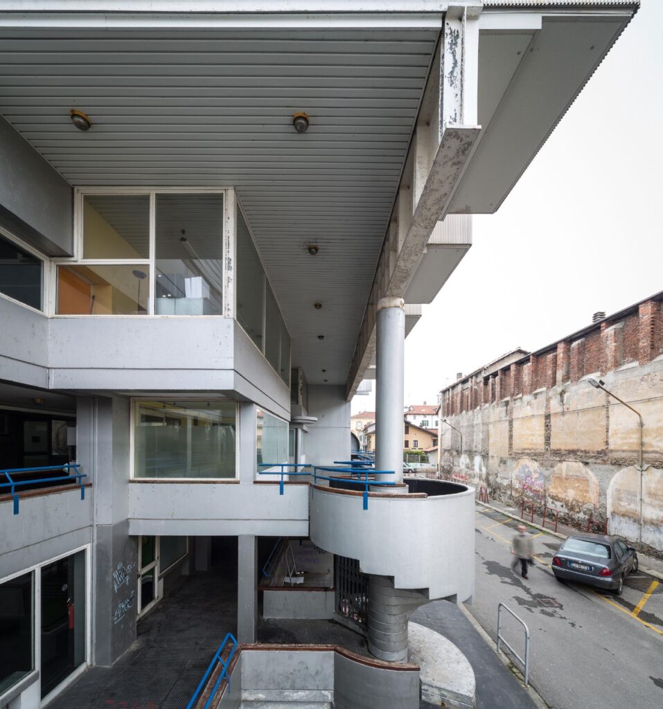 Residenze Est / Cappai Mainardis | Classics On Architecture Lab 14 Residenze est / cappai mainardis | classics on architecture lab