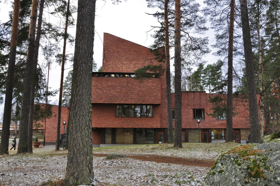 Säynätsalo Town Hall / Alvar Aalto | Classics On Architecture Lab 3 Säynätsalo town hall / alvar aalto | classics on architecture lab