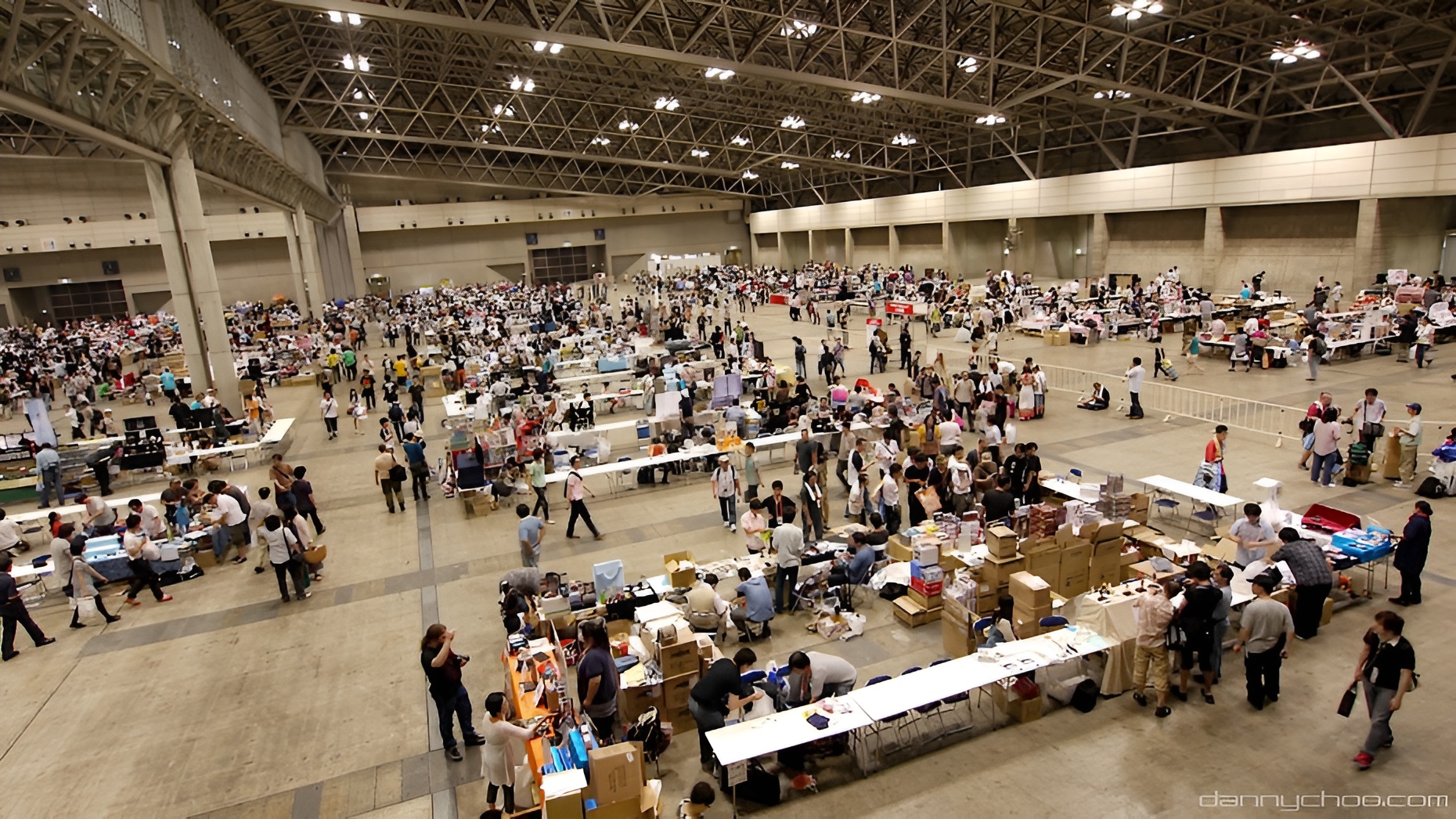 Stringio (5) Makuhari messe / fumihiko maki | classics on architecture lab