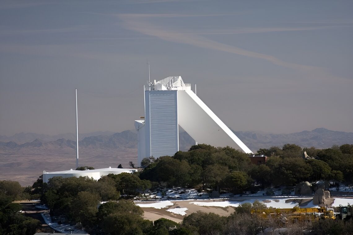 Mcmath-Pierce Solar Telescope, Kitt Peak National Observatory / Som | Classics On Architecture Lab 2 Mcmath-pierce solar telescope, kitt peak national observatory / som | classics on architecture lab