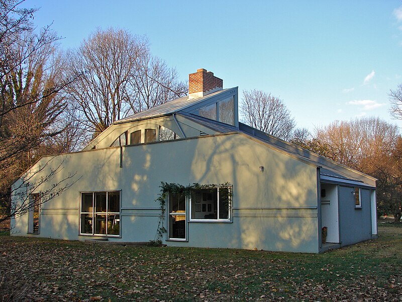 Vanna Venturi House / Robert Venturi | Classics On Architecture Lab 12 Vanna venturi house / robert venturi | classics on architecture lab
