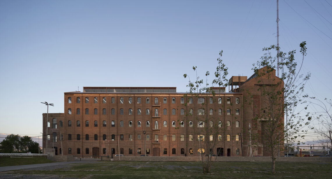 Refunctionalization Of The Marconetti Ex-Mill / Subsecretaría De Obras De Arquitectura, Gobierno De Santa Fe 3 Refunctionalization of the marconetti ex-mill / subsecretaría de obras de arquitectura, gobierno de santa fe