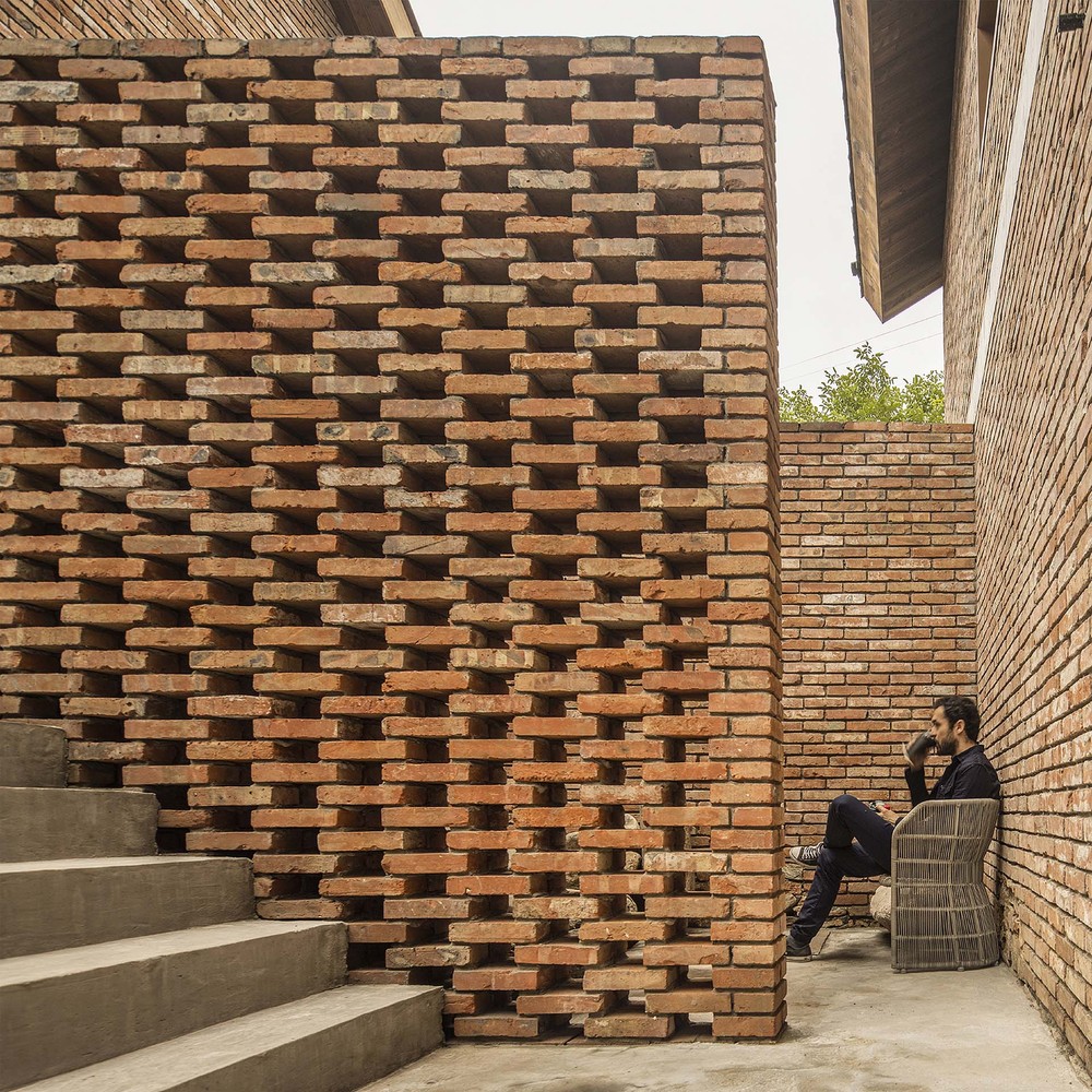 Interview With Hanxiao Liu And Luís Ricardo Of Lllab 2 San sa village / lllab.