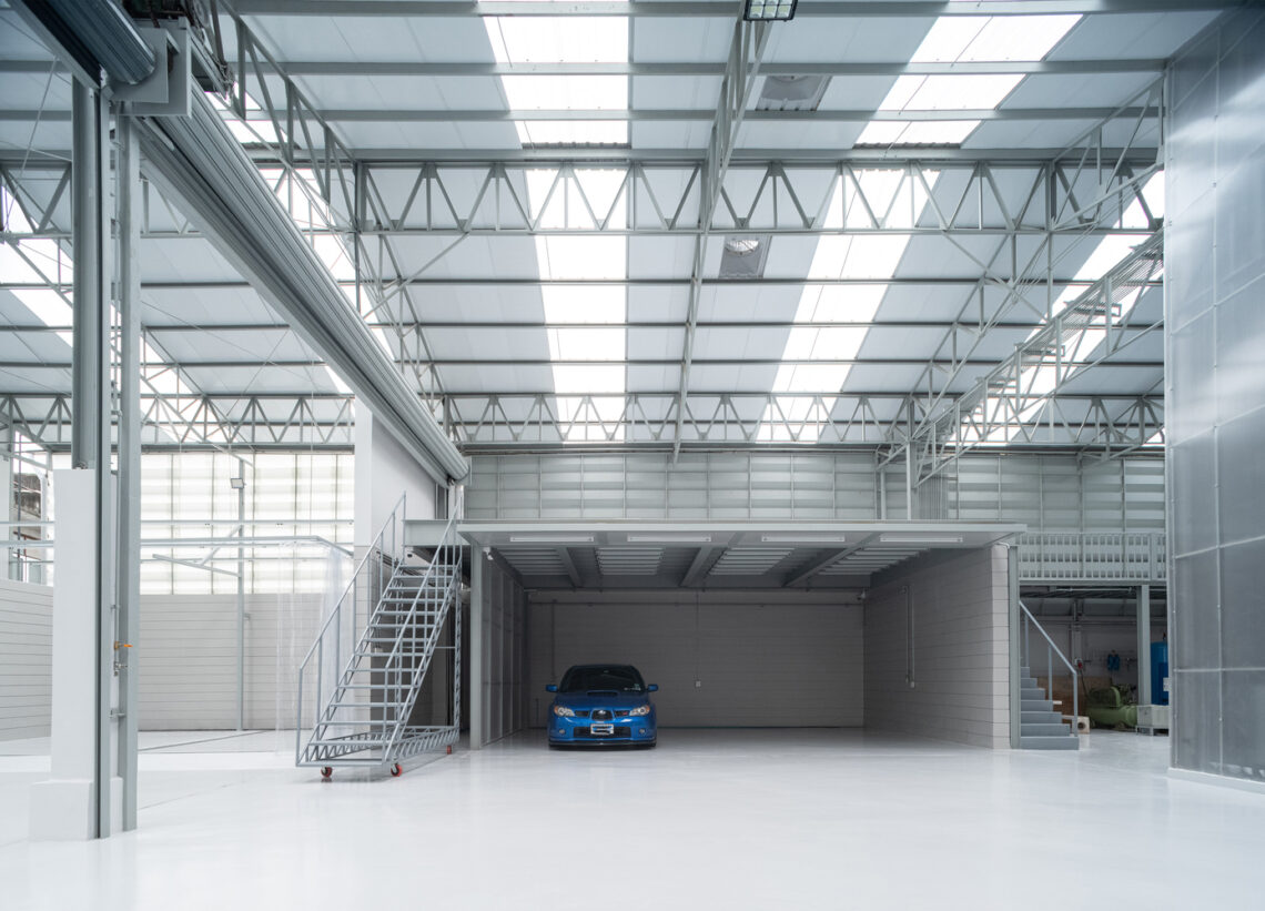 Archive auto service facility / phtaa
