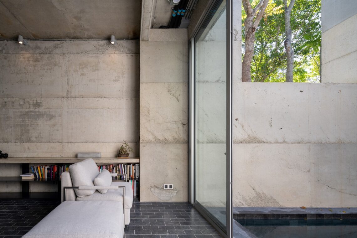 Yellow House / Joys Architects 1 Yellow house / joys architects