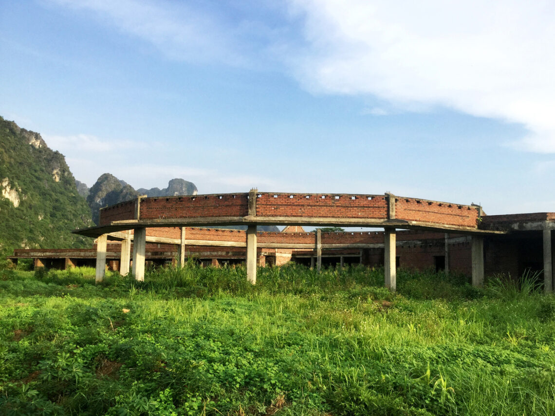 Kim Boi Bamboo Restaurant / Tran Ba Tiep 1 Kim boi bamboo restaurant / tran ba tiep