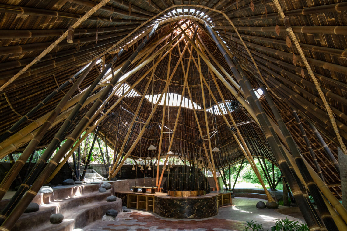 Dapur Naga Communal Kitchen And Dining Space / Bamboo U 15 Dapur naga communal kitchen and dining space / bamboo u