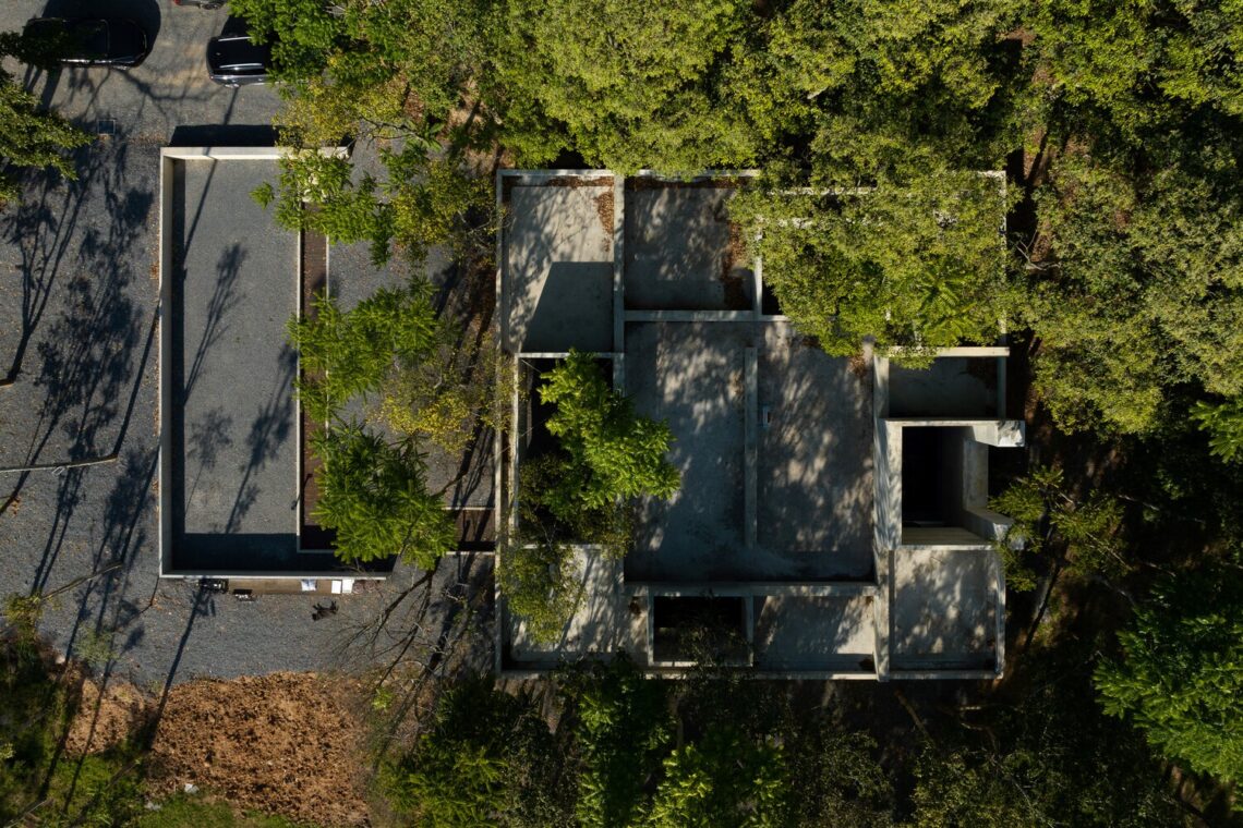 Yellow House / Joys Architects 9 Yellow house / joys architects