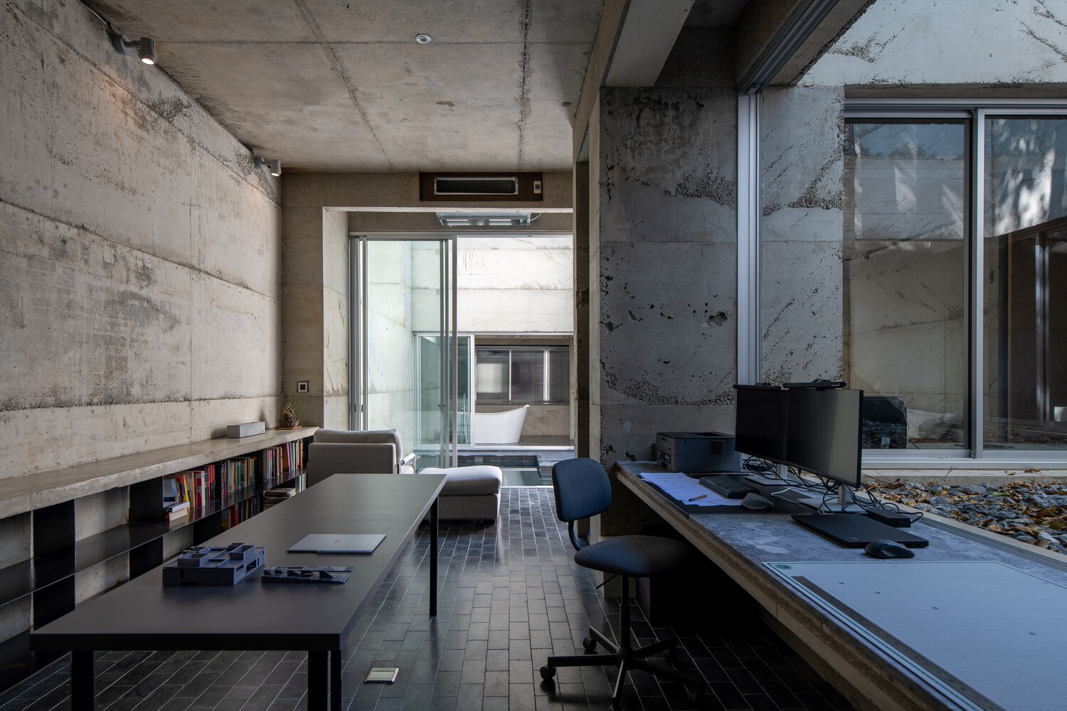 Working_Room-02 Yellow house / joys architects