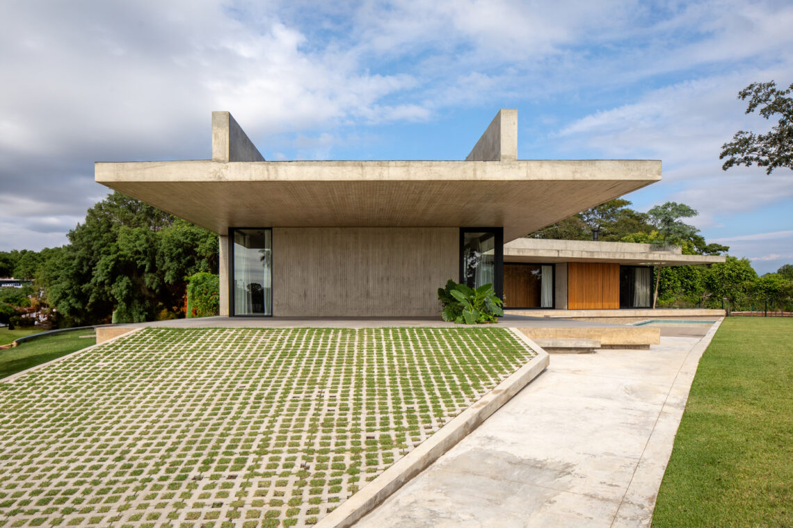 The Pages Residence / Sommet 5 The pages residence / sommet