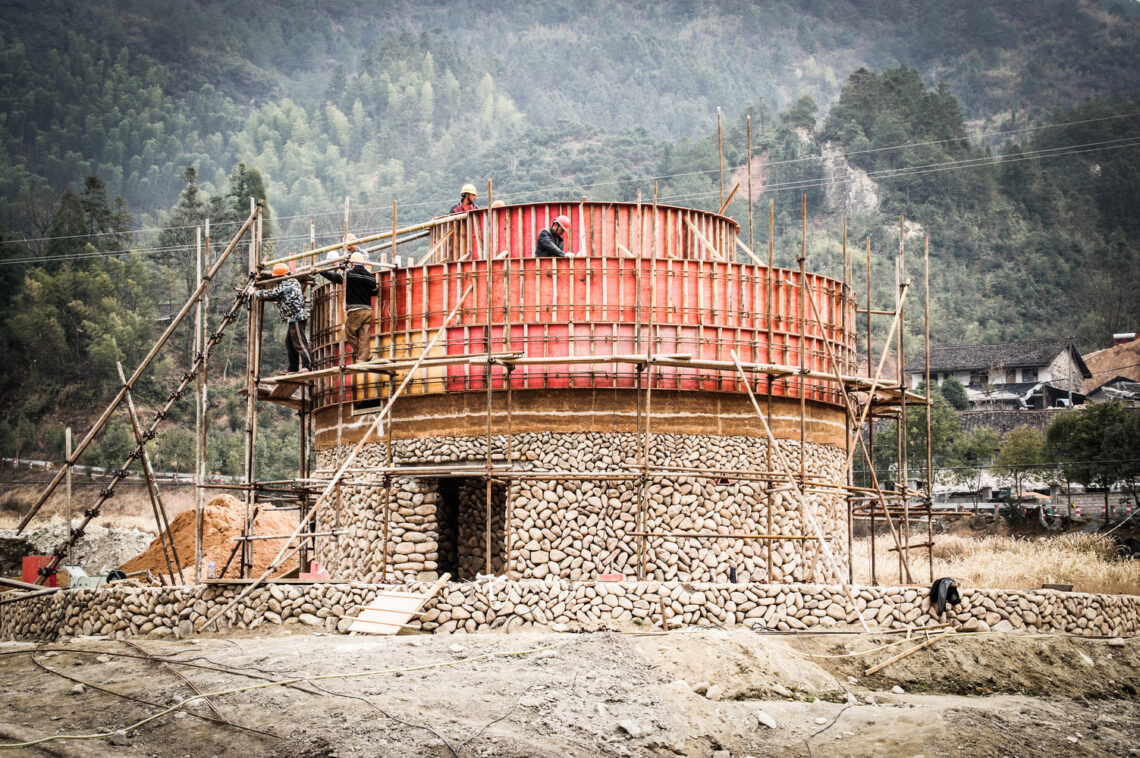 Bamboo Hostels China / Studio Anna Heringer 1 Bamboo hostels china / studio anna heringer
