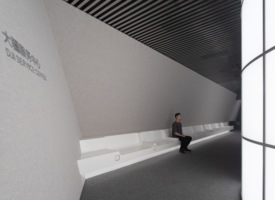Dji Flagship Store / Various Associates 38 Dji flagship store / various associates