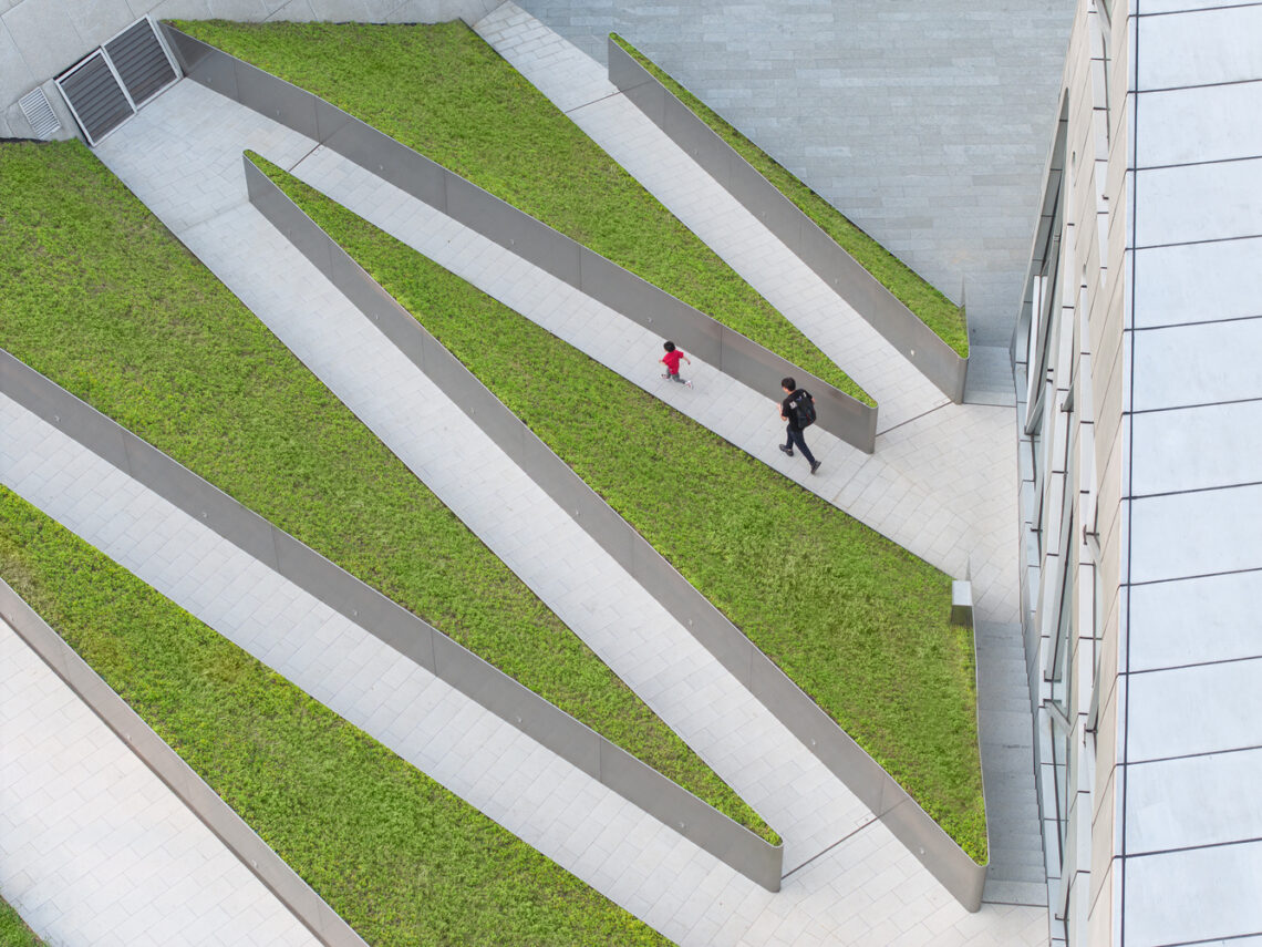 Dji Flagship Store / Various Associates 18 Dji flagship store / various associates
