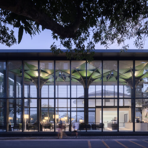 Grand Granary Bookstore Of Librairie Avant-Garde / Seu-Arch Art + Zen Architects 18 Grand granary bookstore of librairie avant-garde / seu-arch art + zen architects