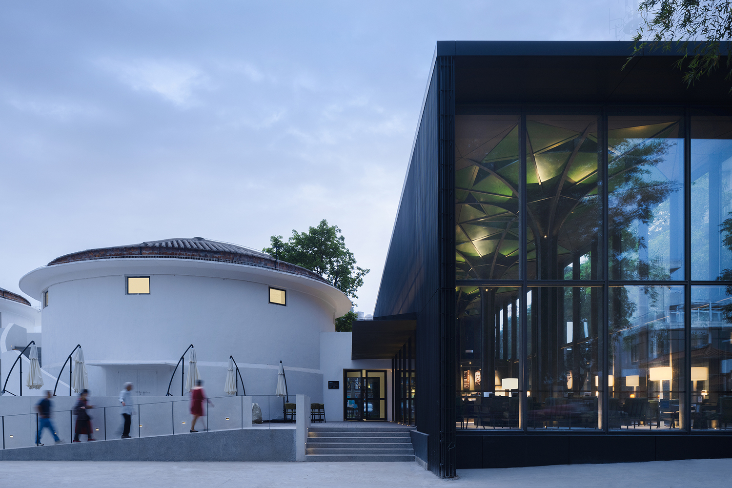 Grand Granary Bookstore Of Librairie Avant-Garde / Seu-Arch Art + Zen Architects 7 Grand granary bookstore of librairie avant-garde / seu-arch art + zen architects
