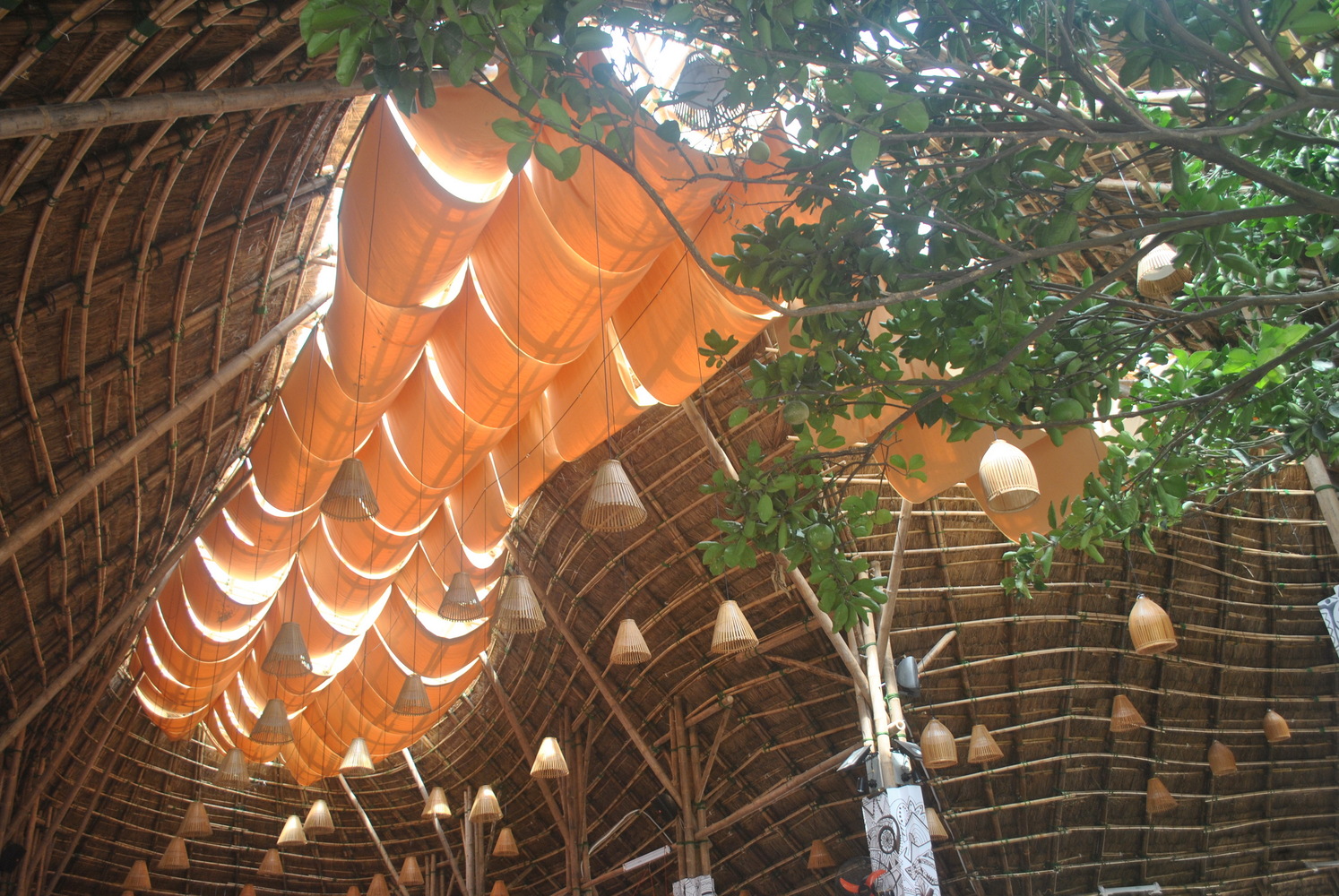 Interior_04 Bamboo cultural restaurant platform / akasha+associates architecture