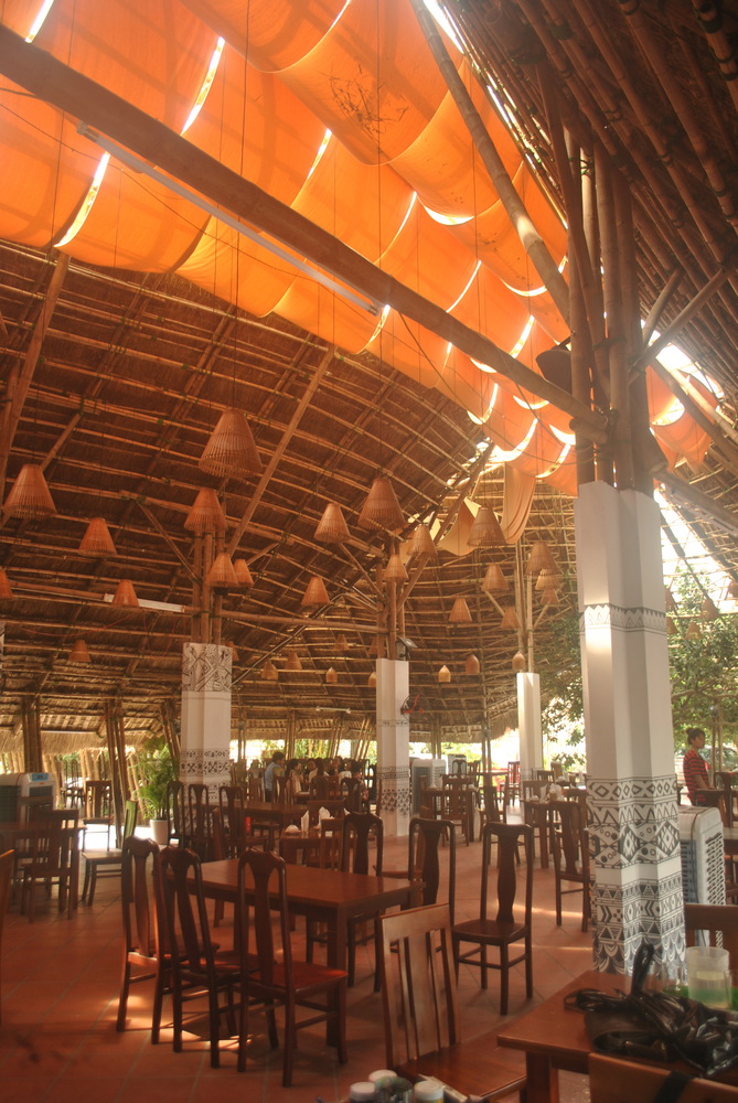 Interior_06 Bamboo cultural restaurant platform / akasha+associates architecture